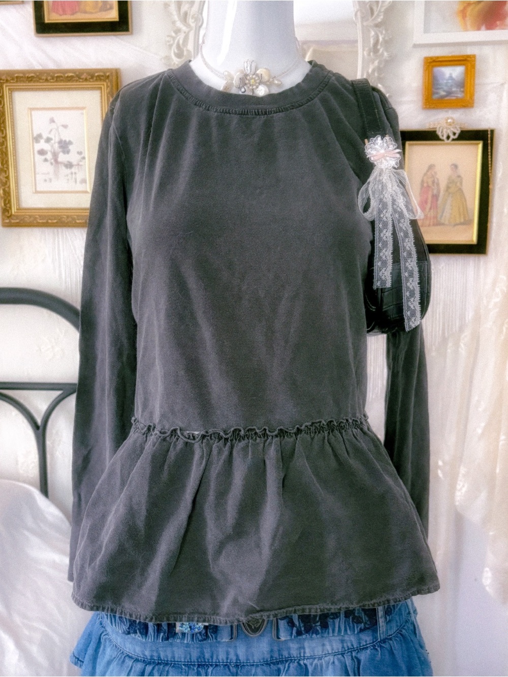 Women’s Peplum Pullover Sweatshirt in Charcoal Gray